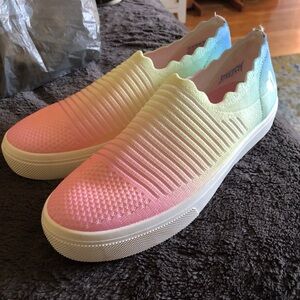 Skecher slip in sneakers